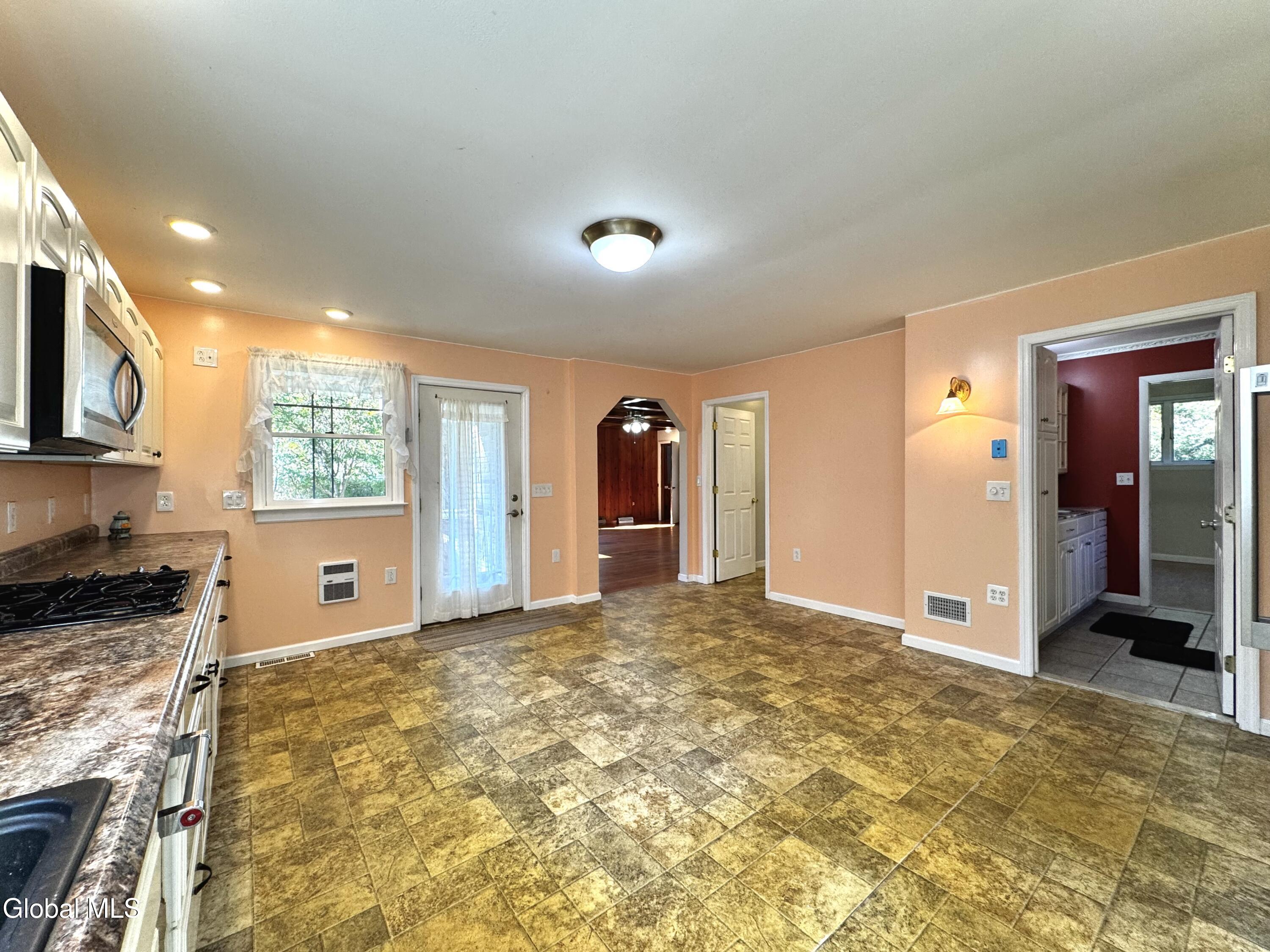 10 Village Street Wynantskill NY 12198