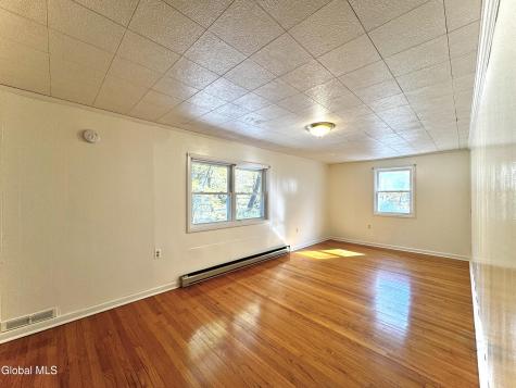 10 Village Street Wynantskill NY 12198