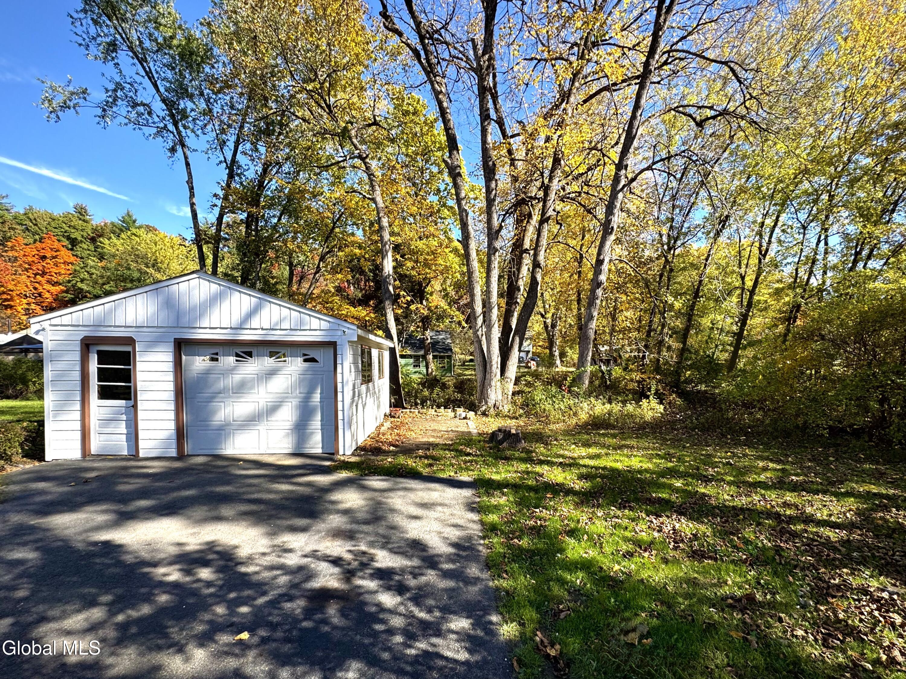 10 Village Street Wynantskill NY 12198