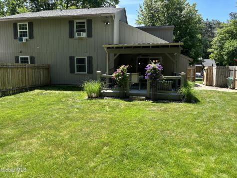 21 Arrow Wood Place Ballston Spa NY 12020