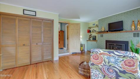 142 Prospect Avenue Gloversville NY 12078