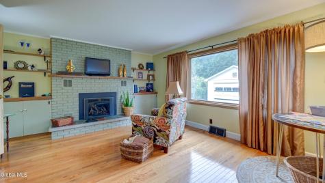 142 Prospect Avenue Gloversville NY 12078
