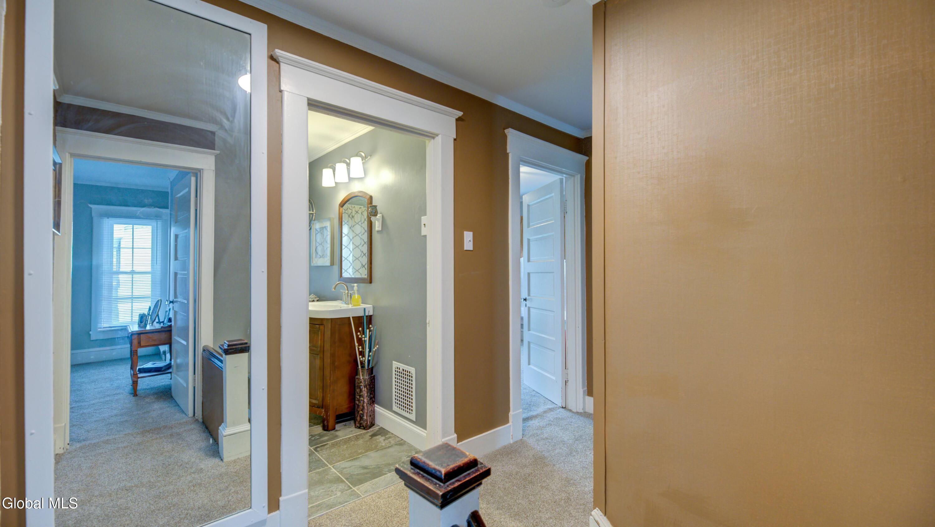 142 Prospect Avenue Gloversville NY 12078