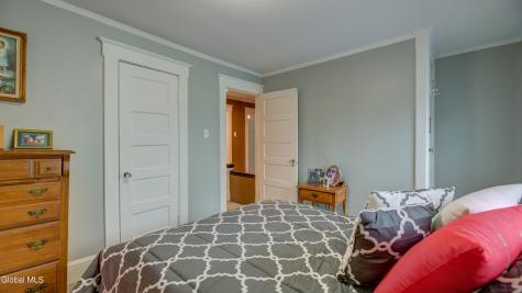 142 Prospect Avenue Gloversville NY 12078