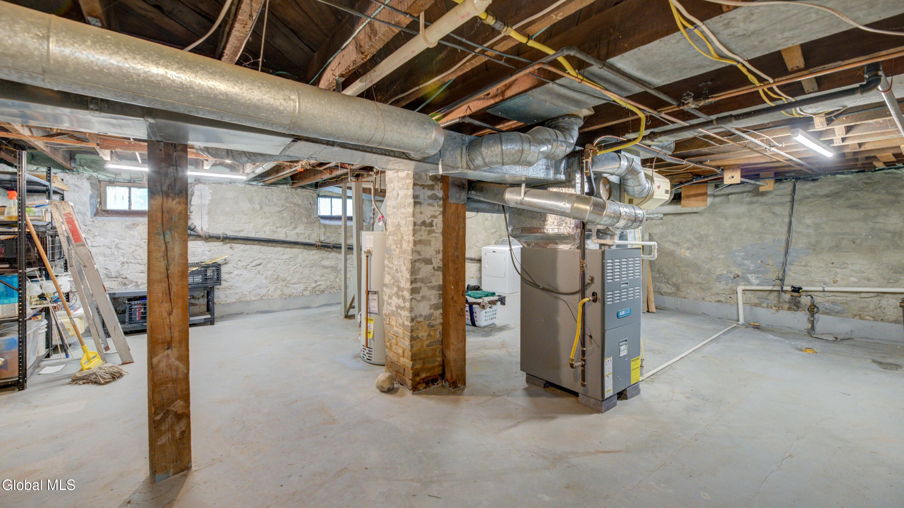 142 Prospect Avenue Gloversville NY 12078
