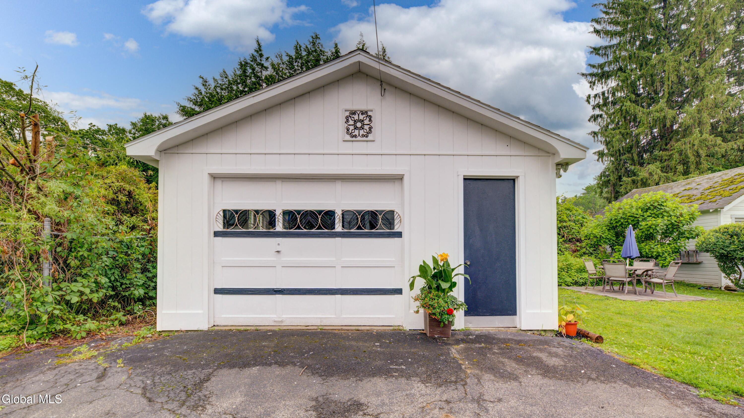 142 Prospect Avenue Gloversville NY 12078