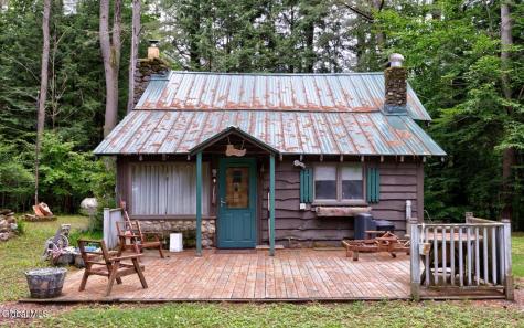 33 Chuckwagon Drive Lake Luzerne NY 12846