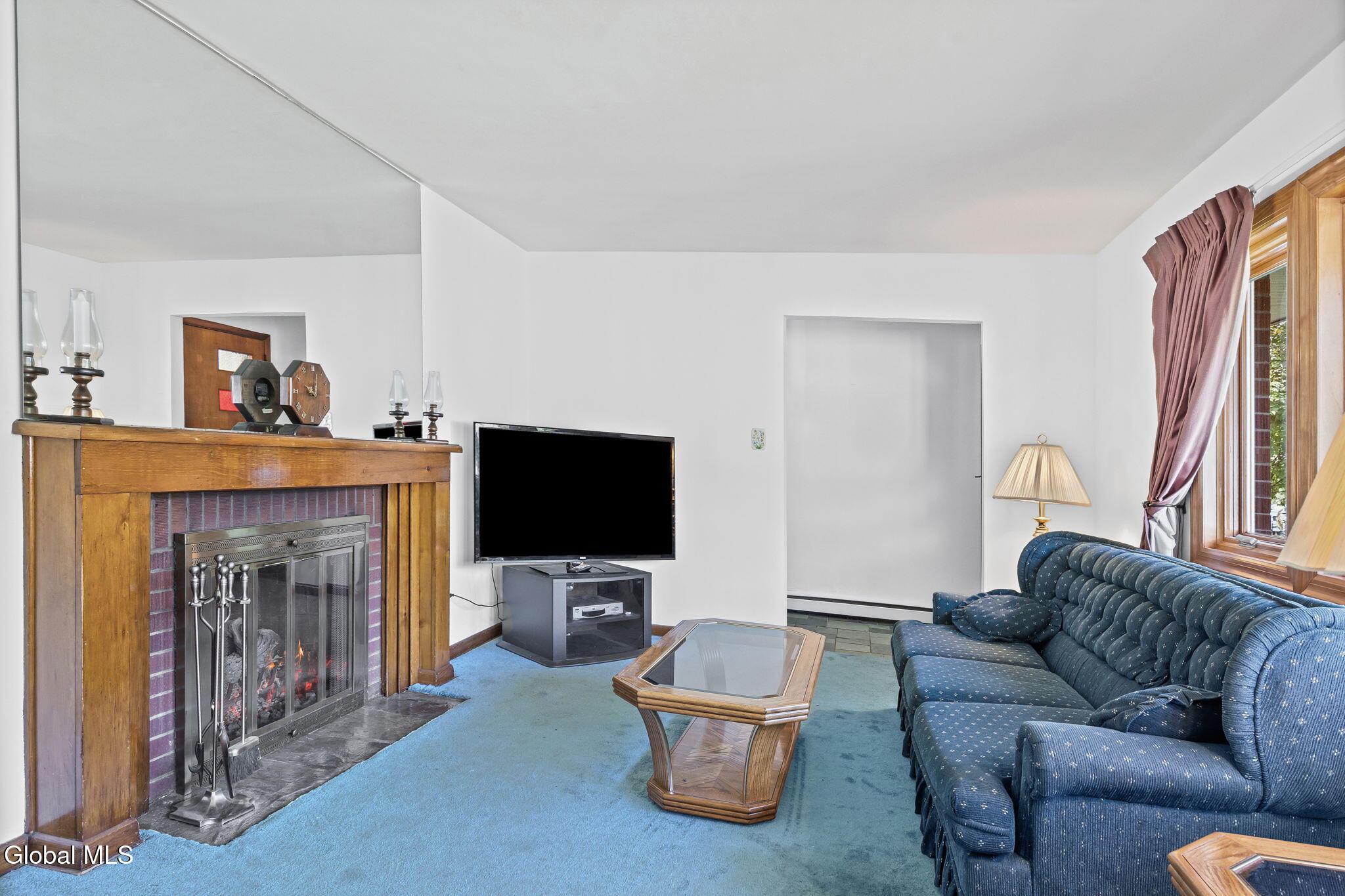 27 W Glenwood Drive Latham NY 12110