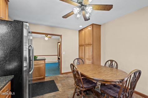 27 W Glenwood Drive Latham NY 12110