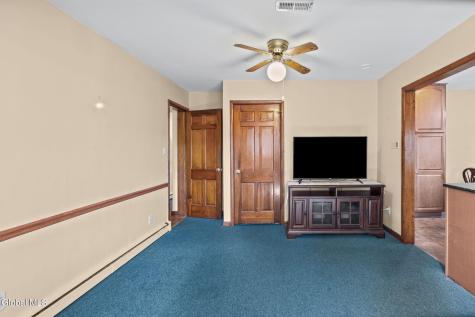 27 W Glenwood Drive Latham NY 12110