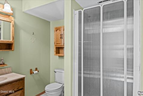 27 W Glenwood Drive Latham NY 12110