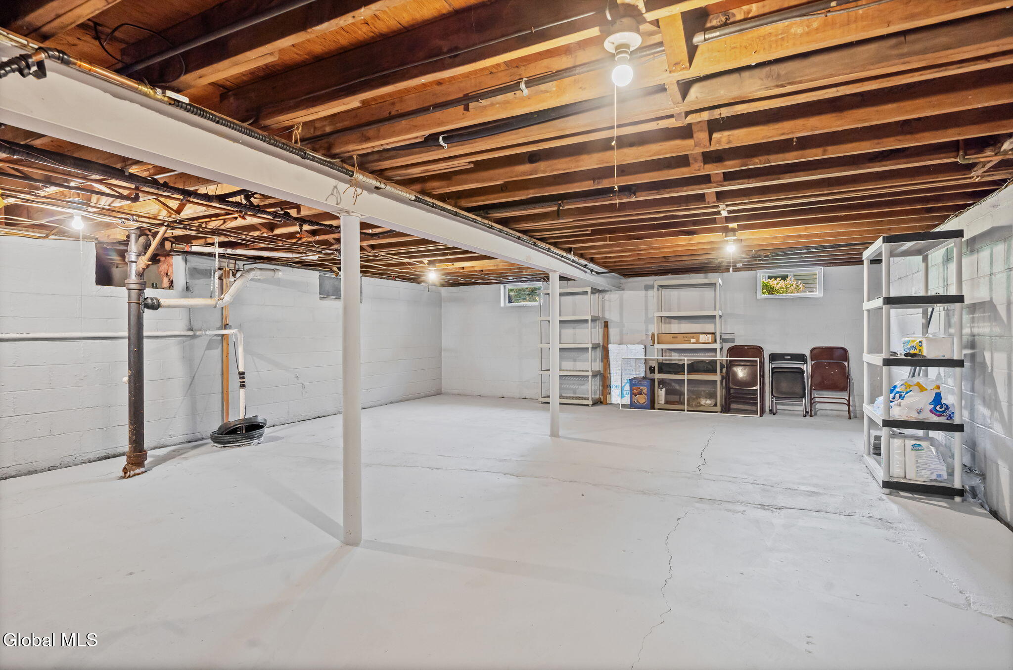 27 W Glenwood Drive Latham NY 12110