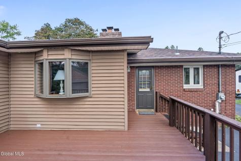 27 W Glenwood Drive Latham NY 12110