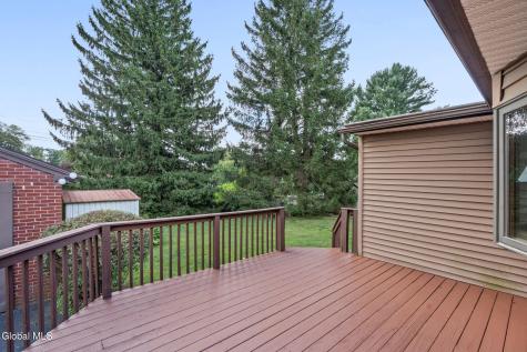 27 W Glenwood Drive Latham NY 12110