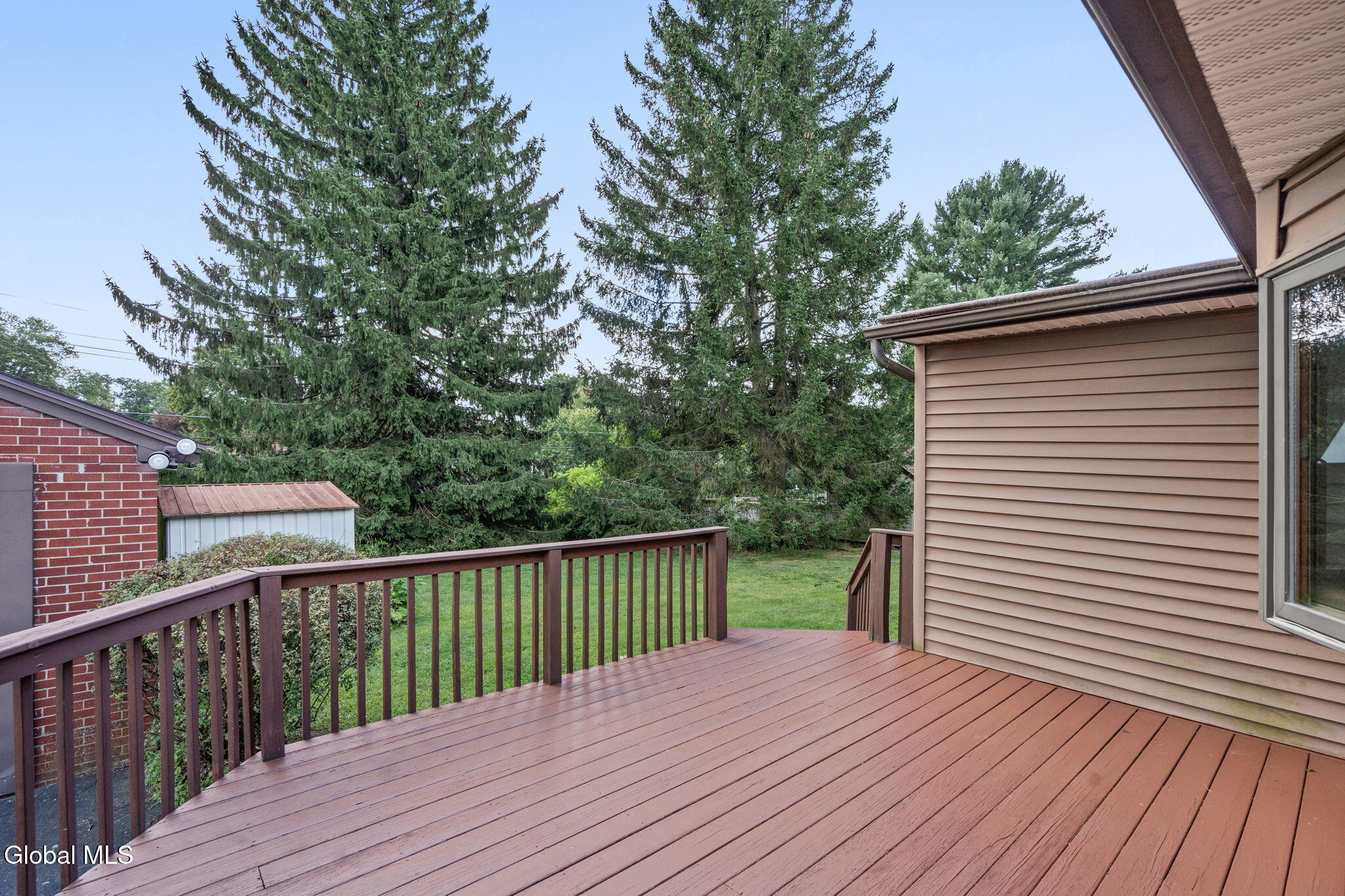 27 W Glenwood Drive Latham NY 12110