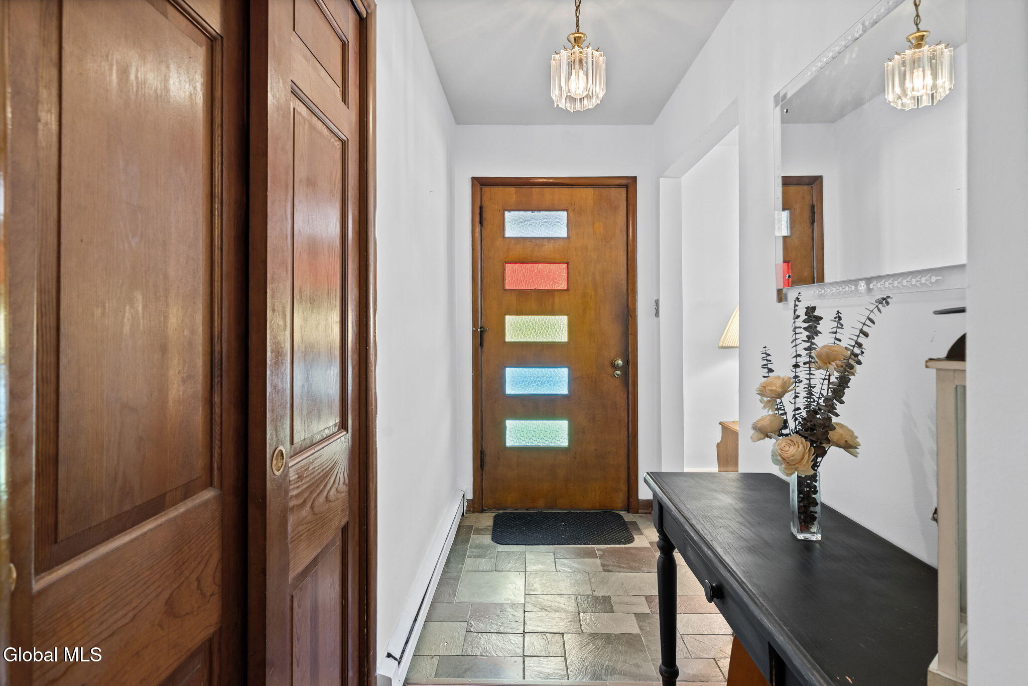 27 W Glenwood Drive Latham NY 12110