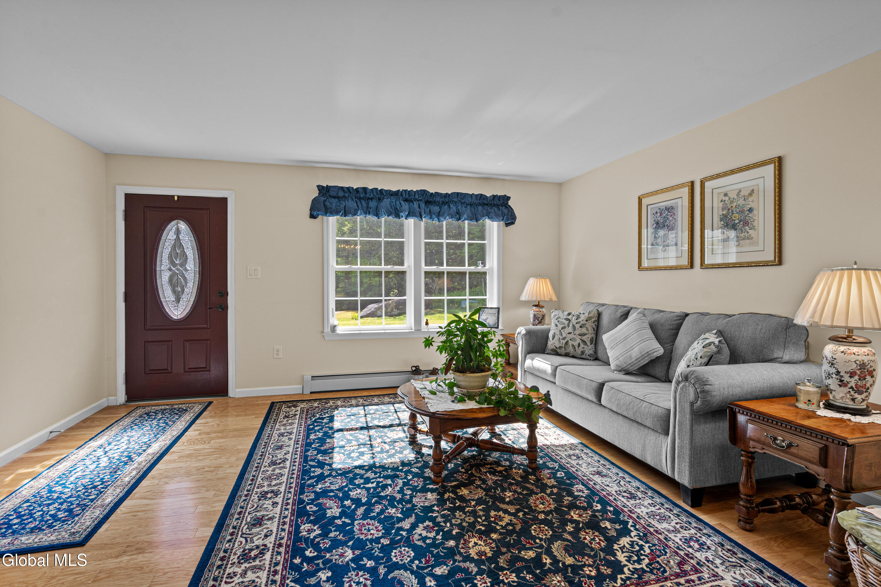 489 River Road Warrensburg NY 12885