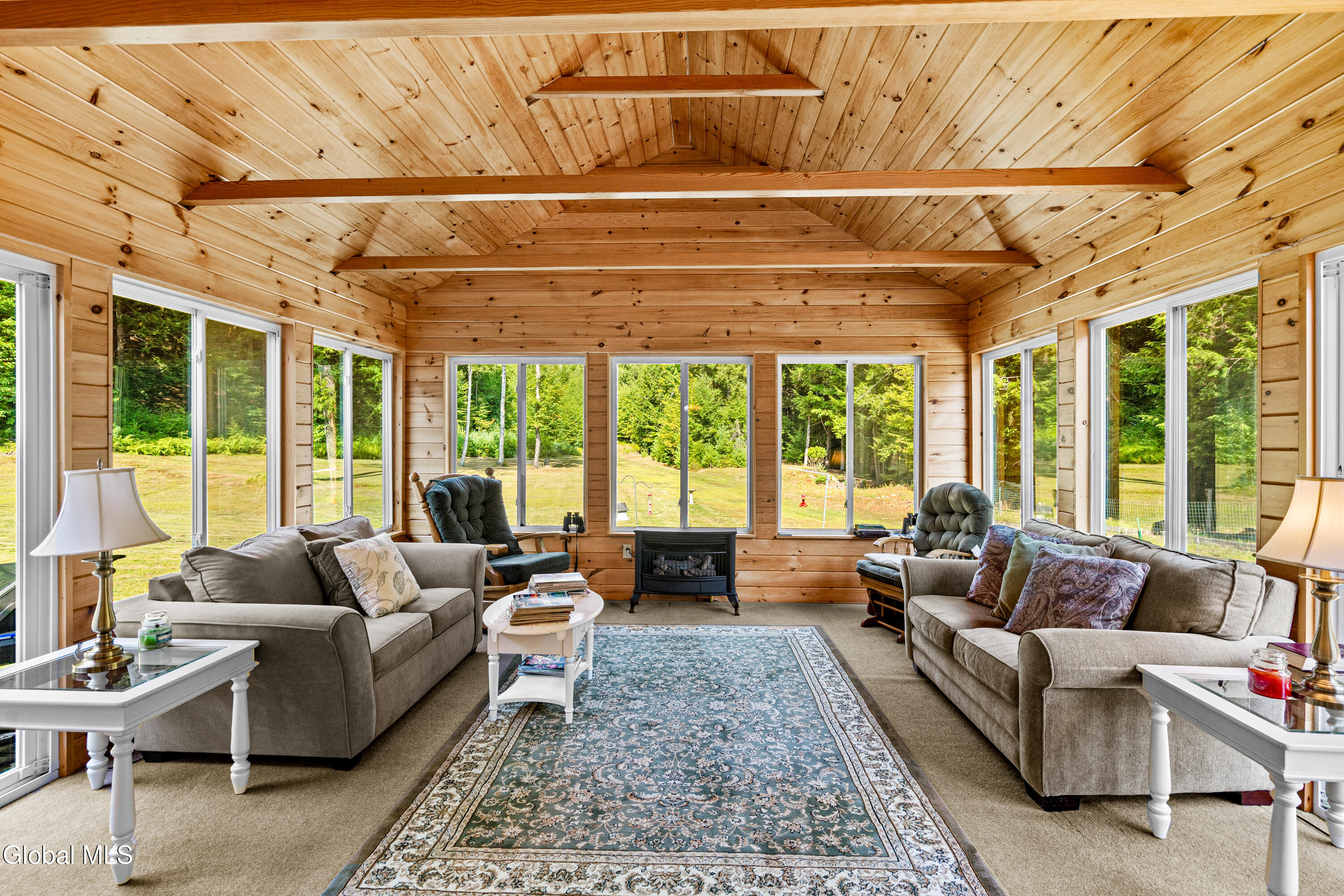 489 River Road Warrensburg NY 12885