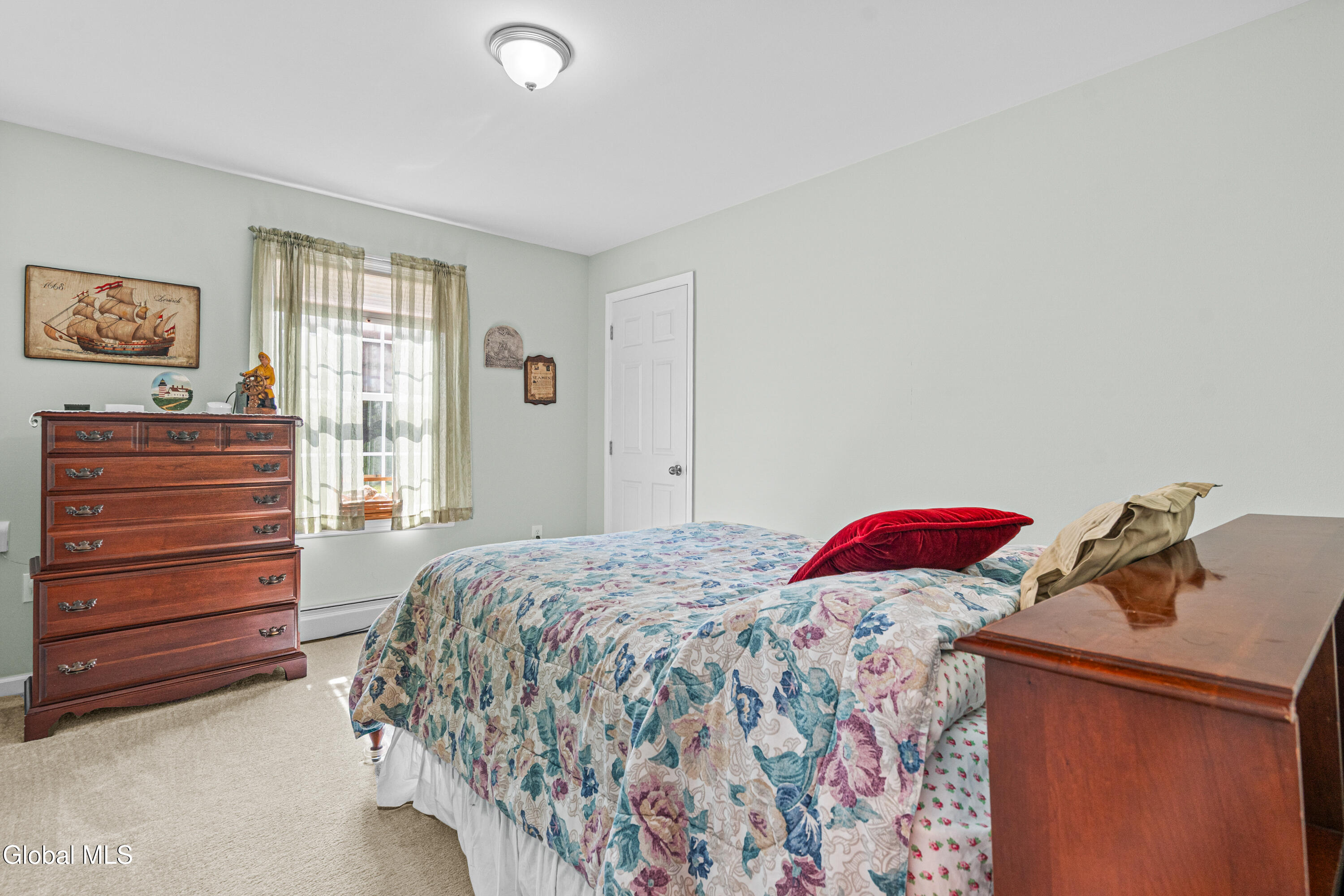489 River Road Warrensburg NY 12885