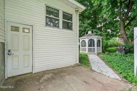 22 View Avenue Albany NY 12209