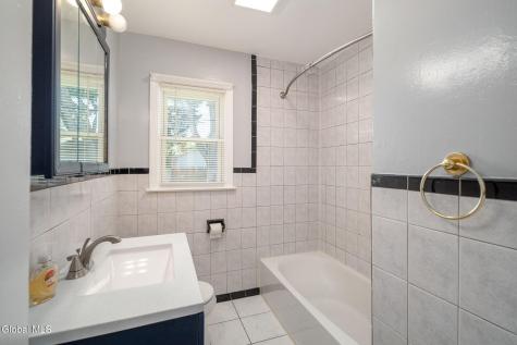 228 Davis Avenue Albany NY 12208