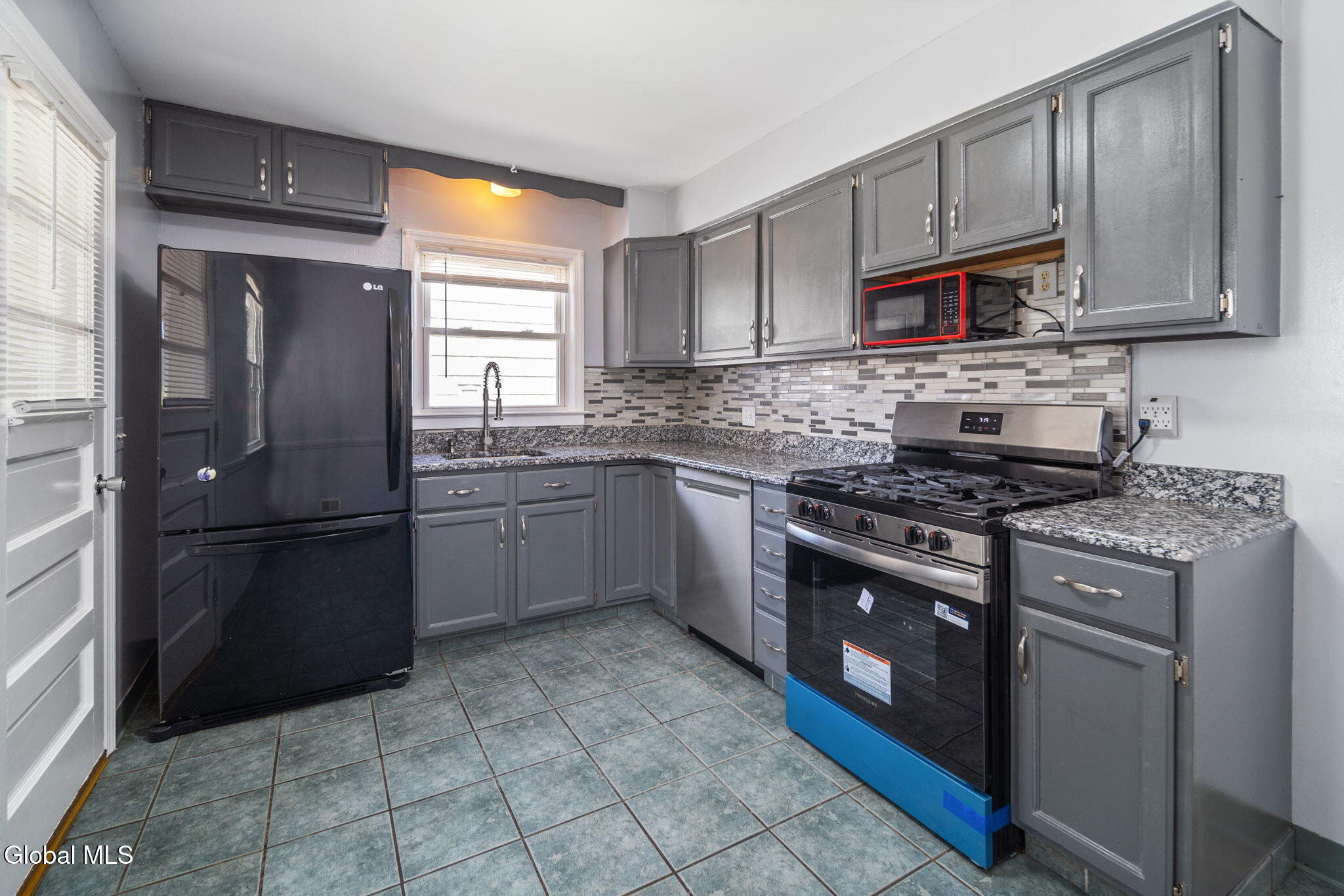 228 Davis Avenue Albany NY 12208