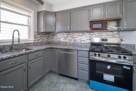 228 Davis Avenue Albany NY 12208
