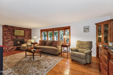 365 W Highland Drive Guilderland NY 12303