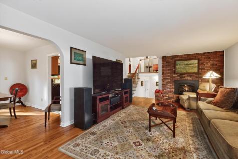 365 W Highland Drive Guilderland NY 12303