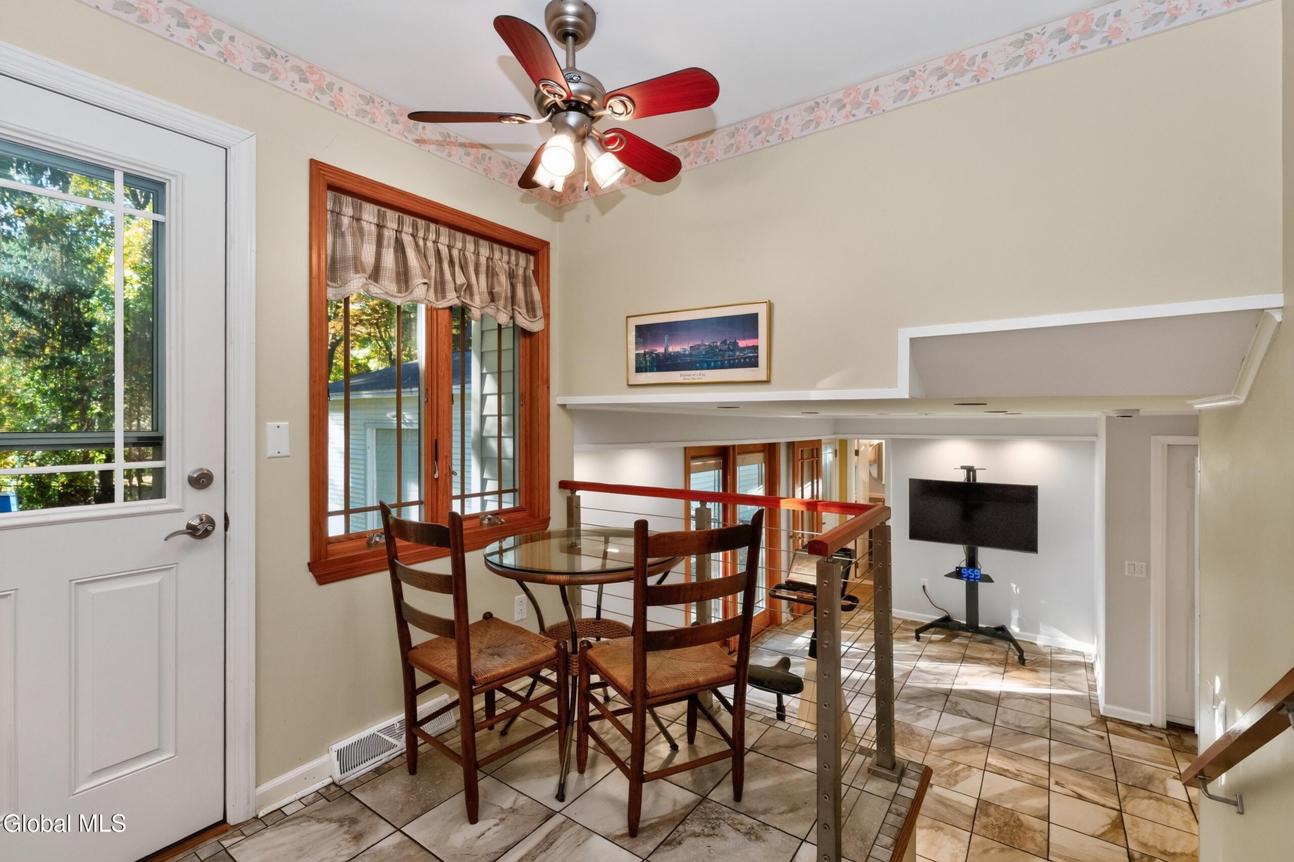 365 W Highland Drive Guilderland NY 12303
