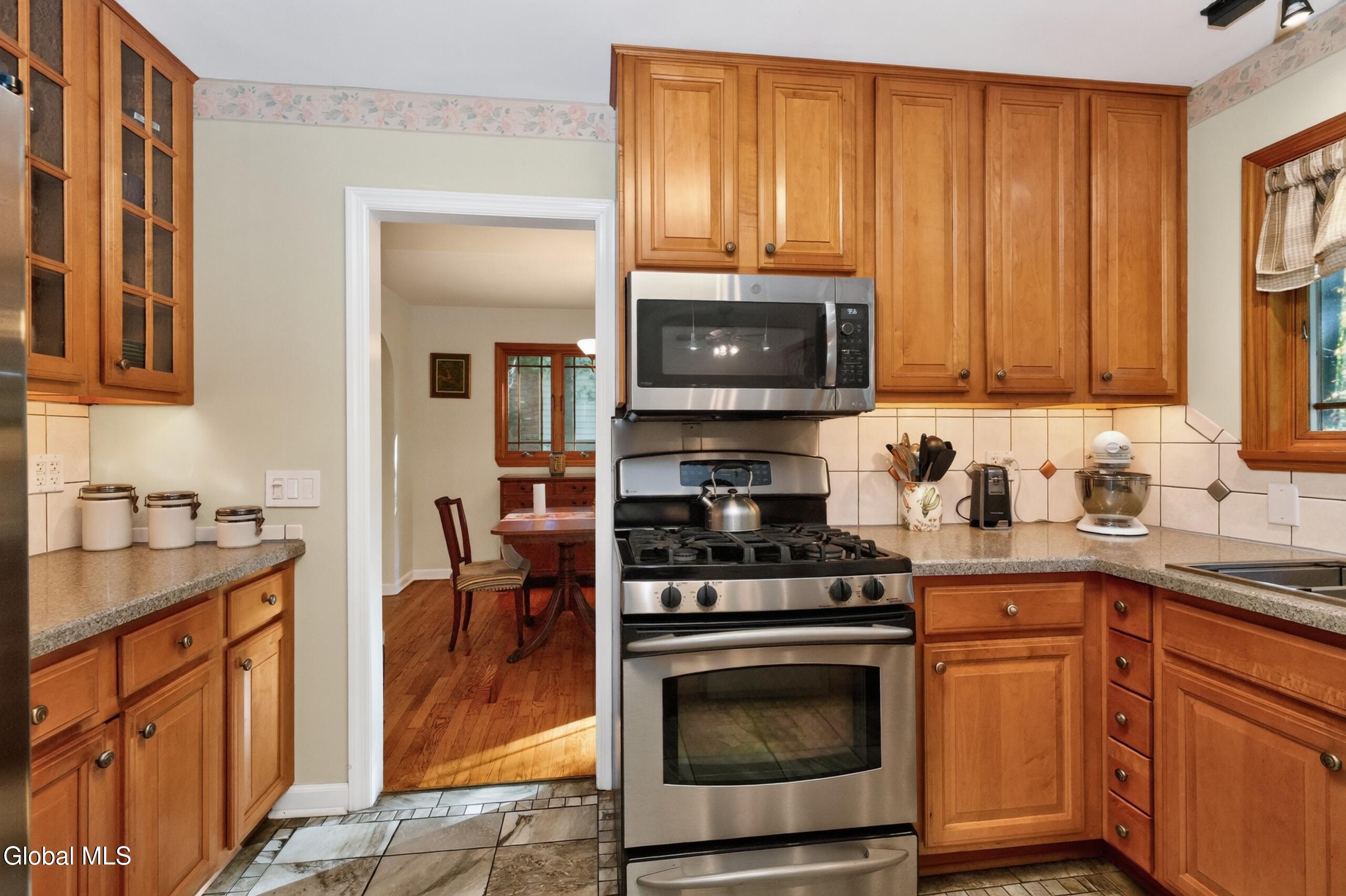 365 W Highland Drive Guilderland NY 12303