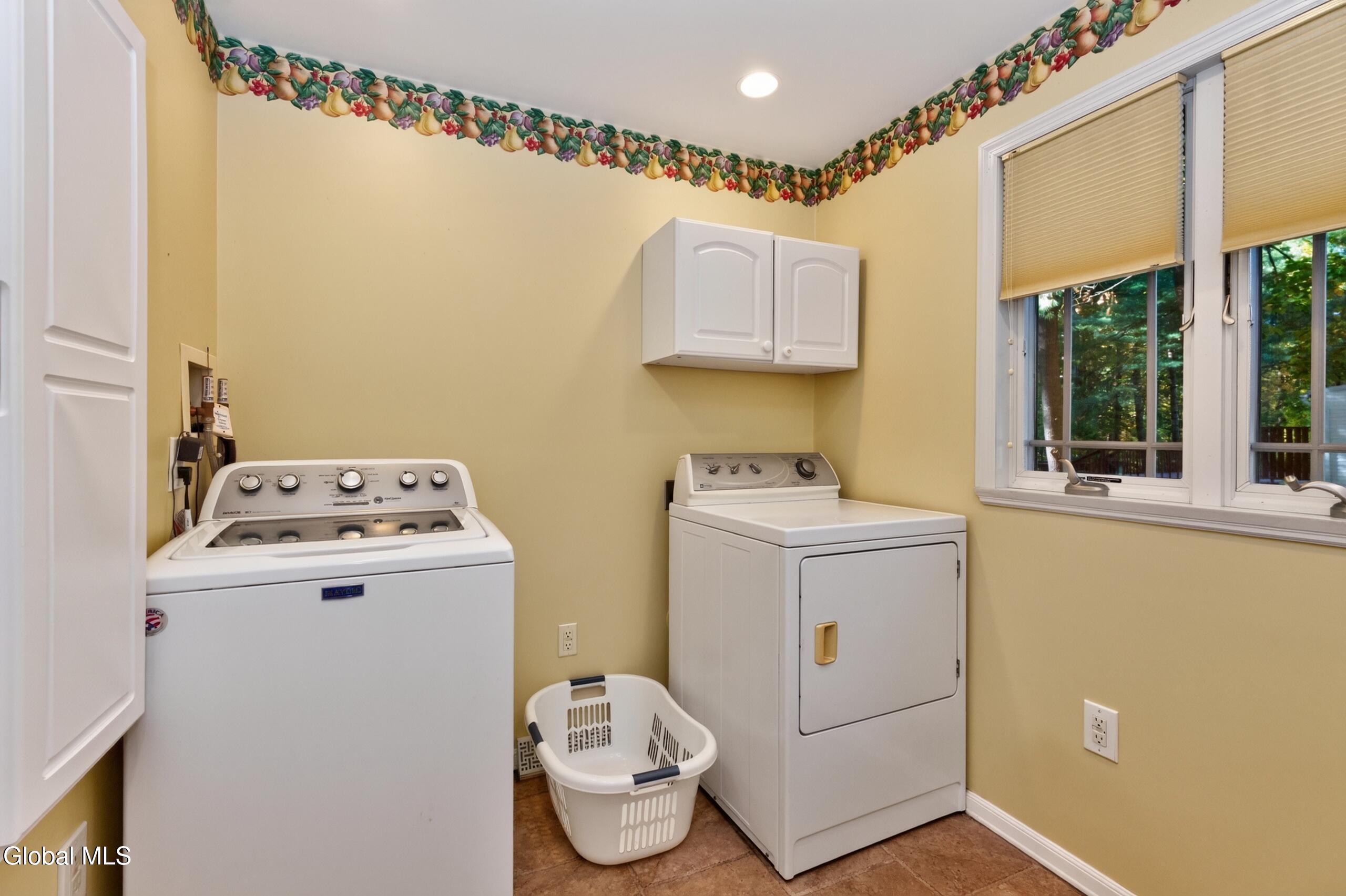 365 W Highland Drive Guilderland NY 12303