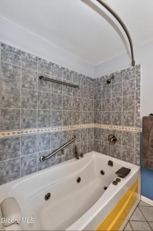 365 W Highland Drive Guilderland NY 12303