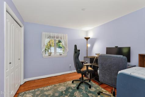 365 W Highland Drive Guilderland NY 12303