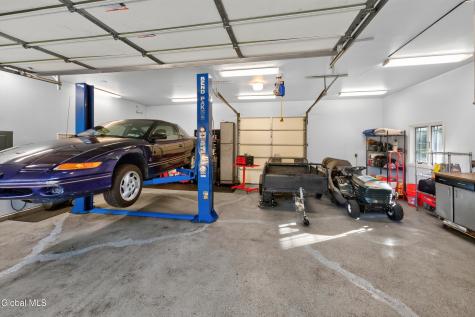 365 W Highland Drive Guilderland NY 12303