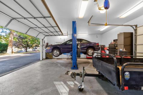 365 W Highland Drive Guilderland NY 12303