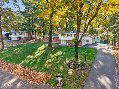 365 W Highland Drive Guilderland NY 12303