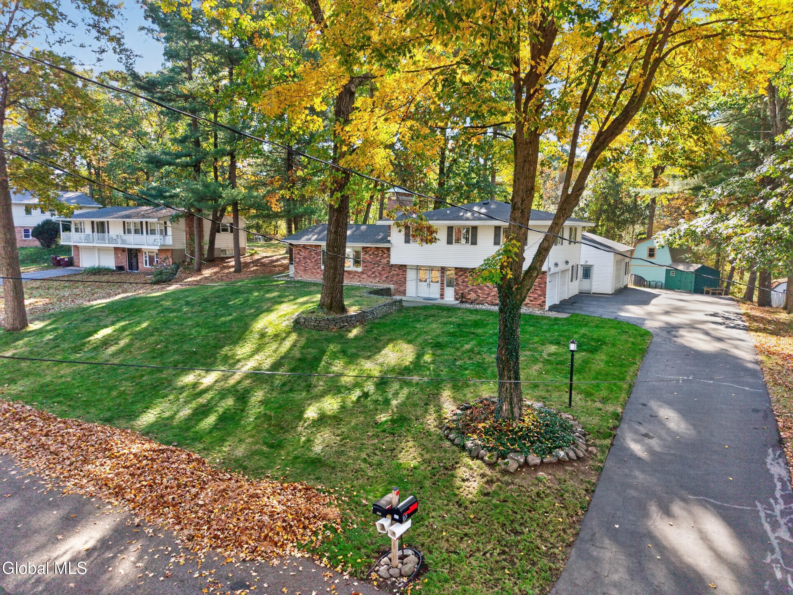 365 W Highland Drive Guilderland NY 12303