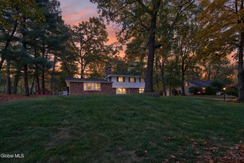 365 W Highland Drive Guilderland NY 12303
