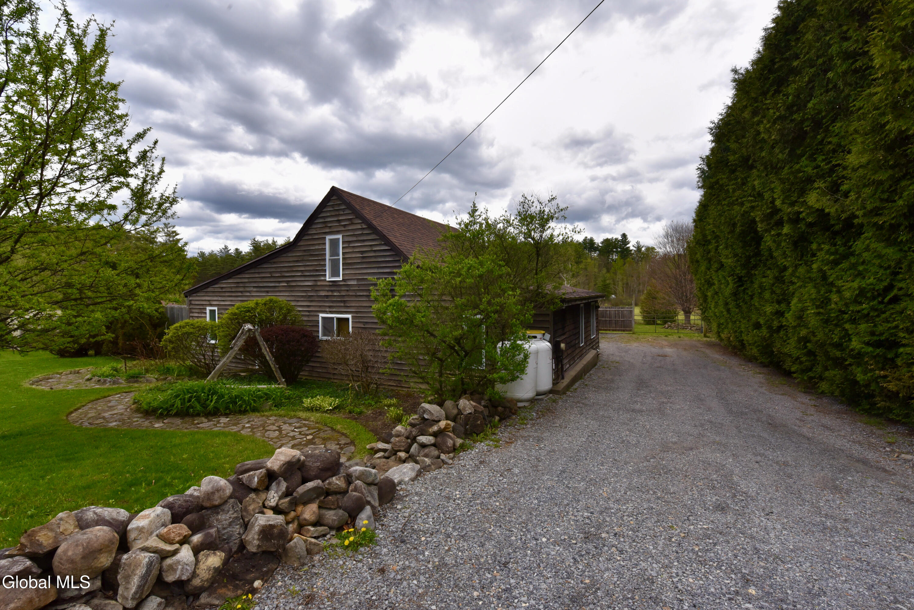 2414 New York 29 Middle Grove NY 12850
