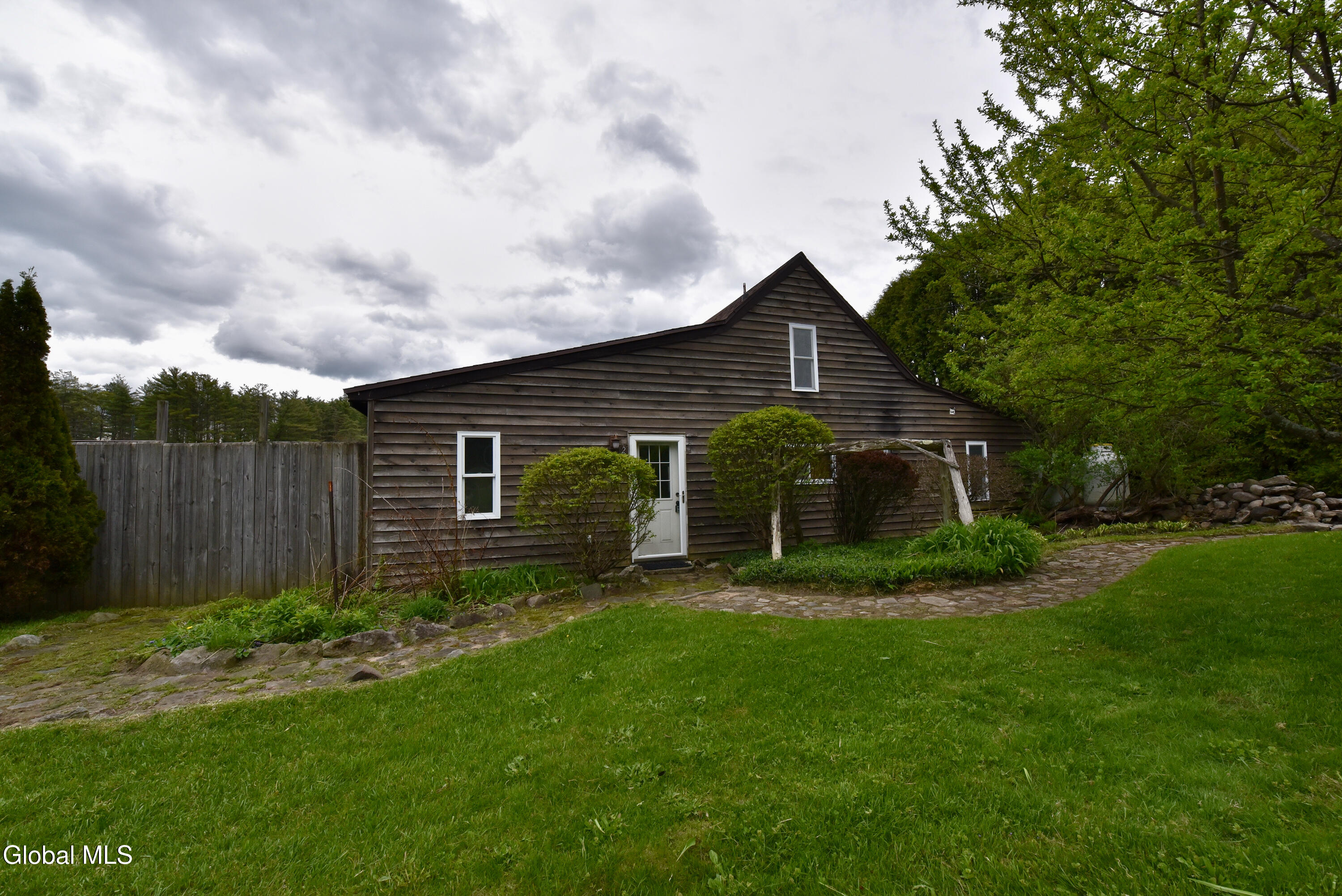 2414 New York 29 Middle Grove NY 12850