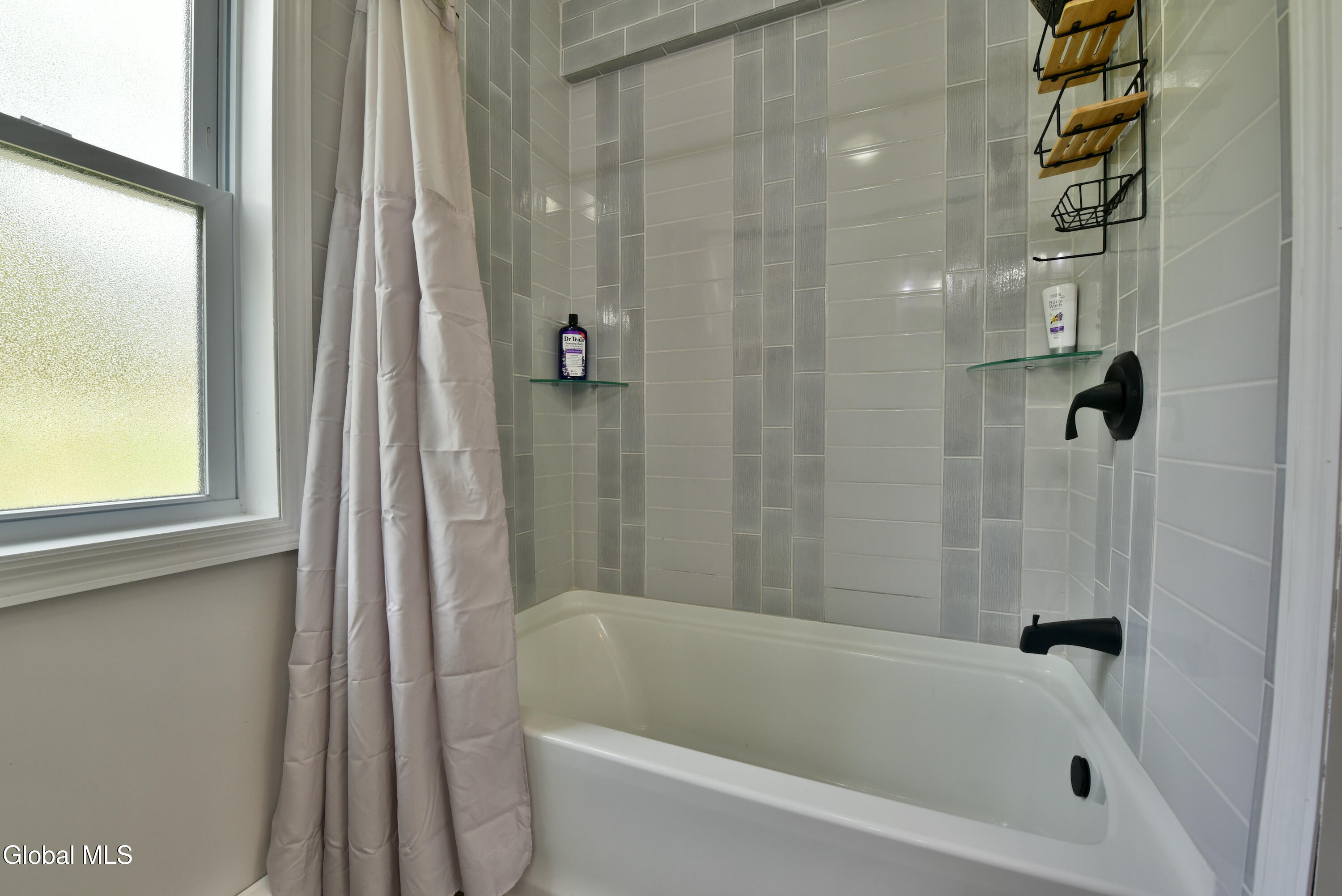 2414 New York 29 Middle Grove NY 12850