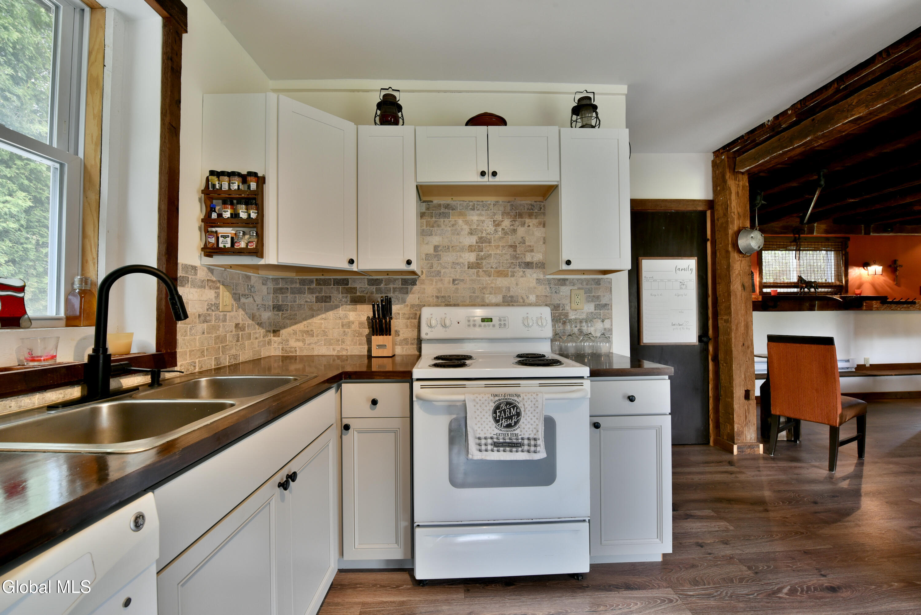 2414 New York 29 Middle Grove NY 12850
