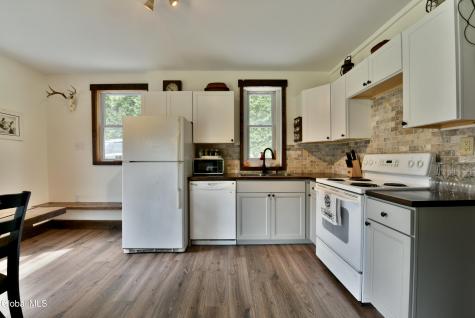2414 New York 29 Middle Grove NY 12850
