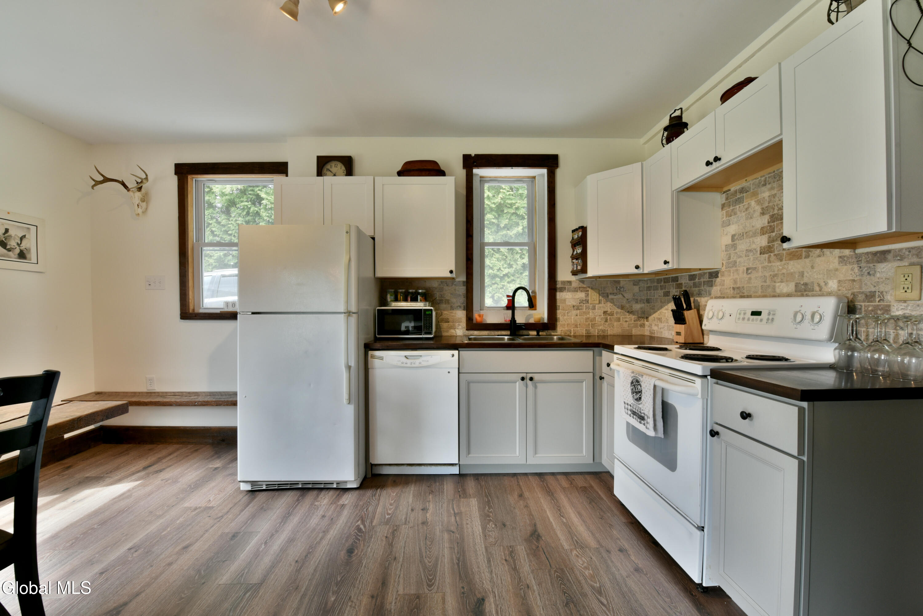 2414 New York 29 Middle Grove NY 12850