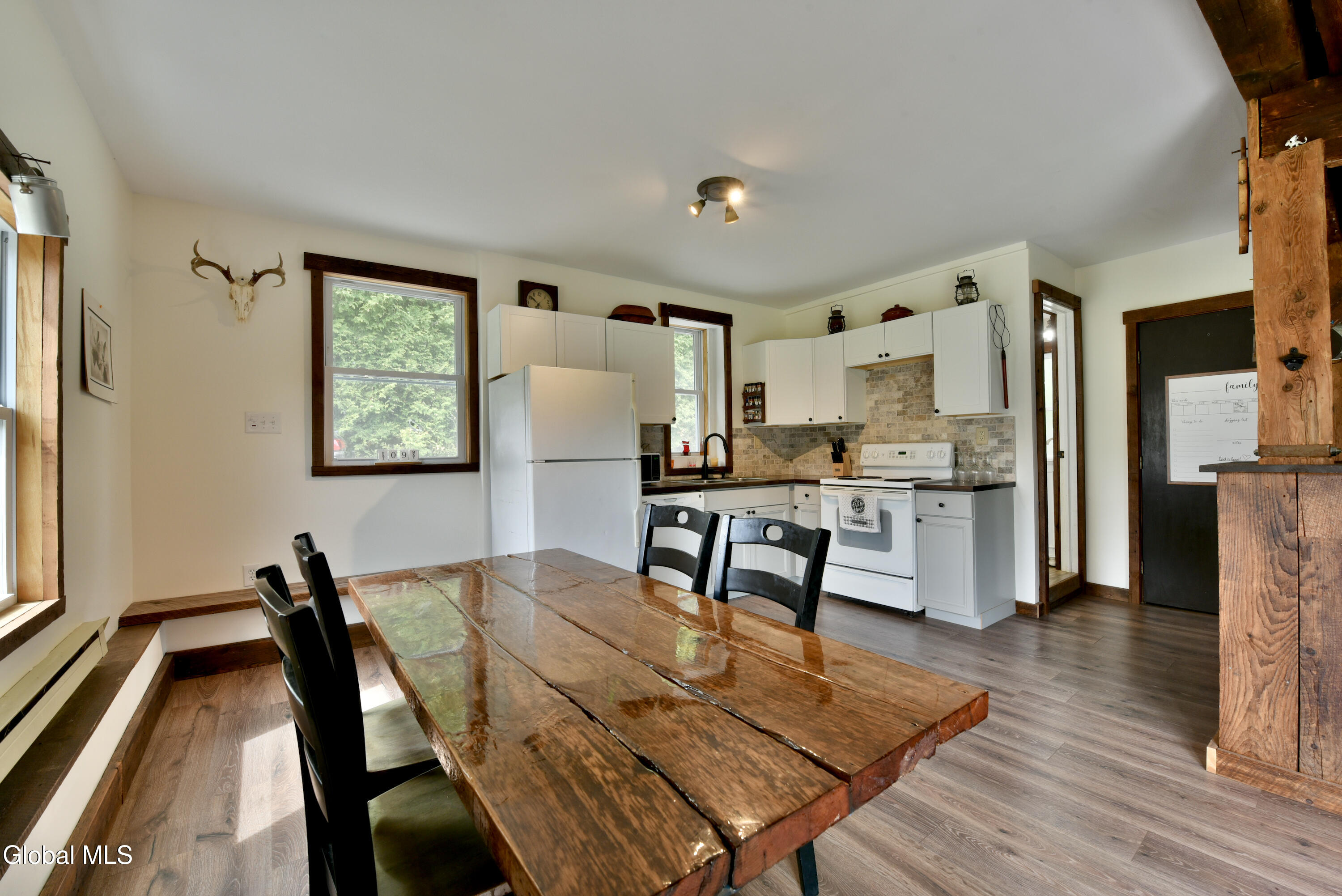 2414 New York 29 Middle Grove NY 12850