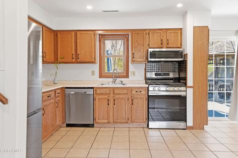 9 Kingsley Avenue Gansevoort NY 12831