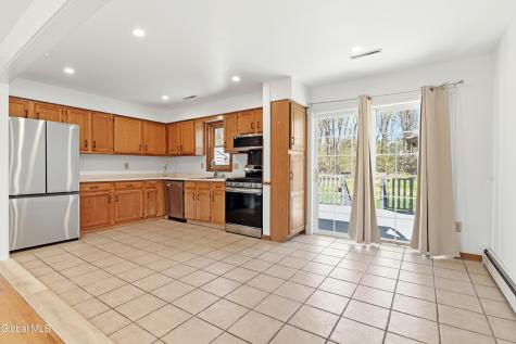 9 Kingsley Avenue Gansevoort NY 12831