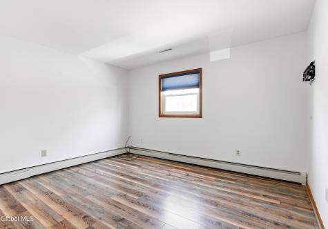 9 Kingsley Avenue Gansevoort NY 12831