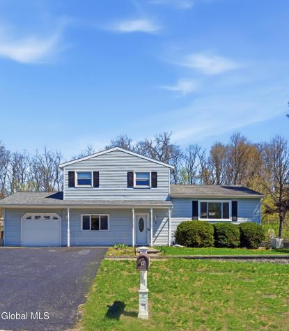 9 Kingsley Avenue Gansevoort NY 12831